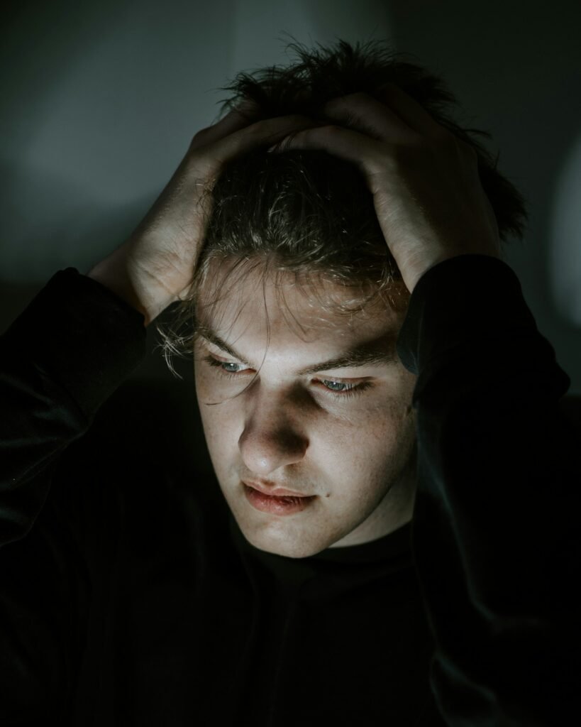 what does mentally checked out mean
